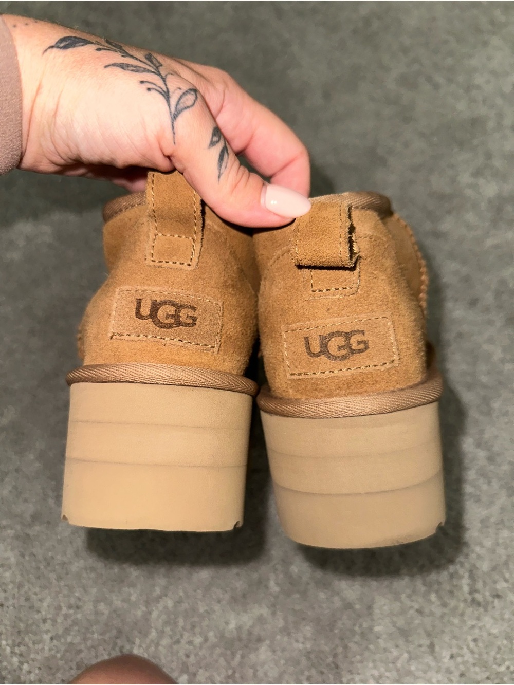 UGG Women’s Chestnut Suede Platform Boots - Picture 5 of 5
